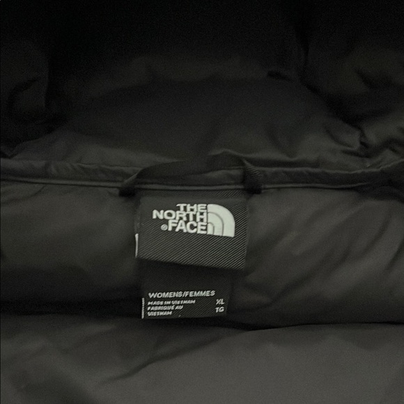 The North Face Black Insulated Jacket - Picture 3 of 5